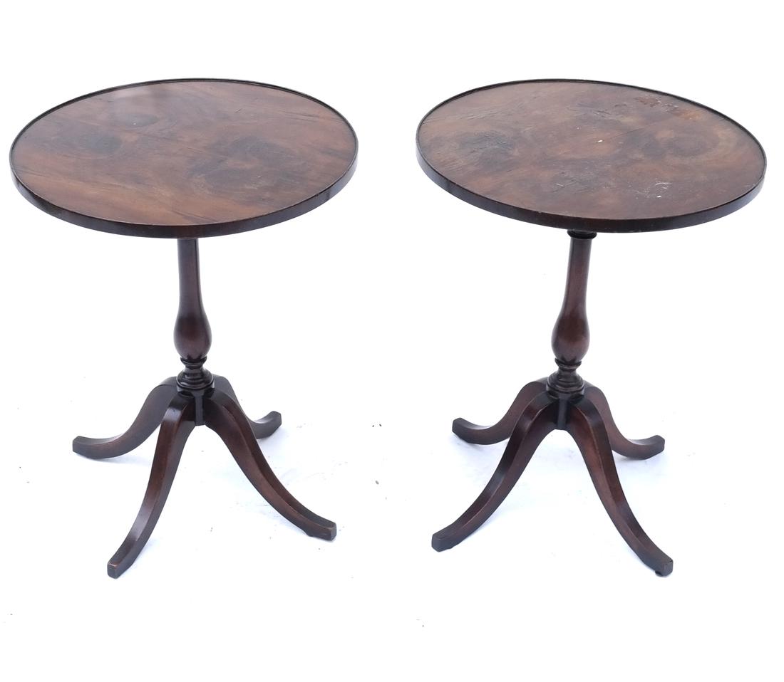 Pair of Mahogany Tea Tables: Pair of mahogany tea tables. Dimensions: 18.5" H x 14.5" ⌀; 