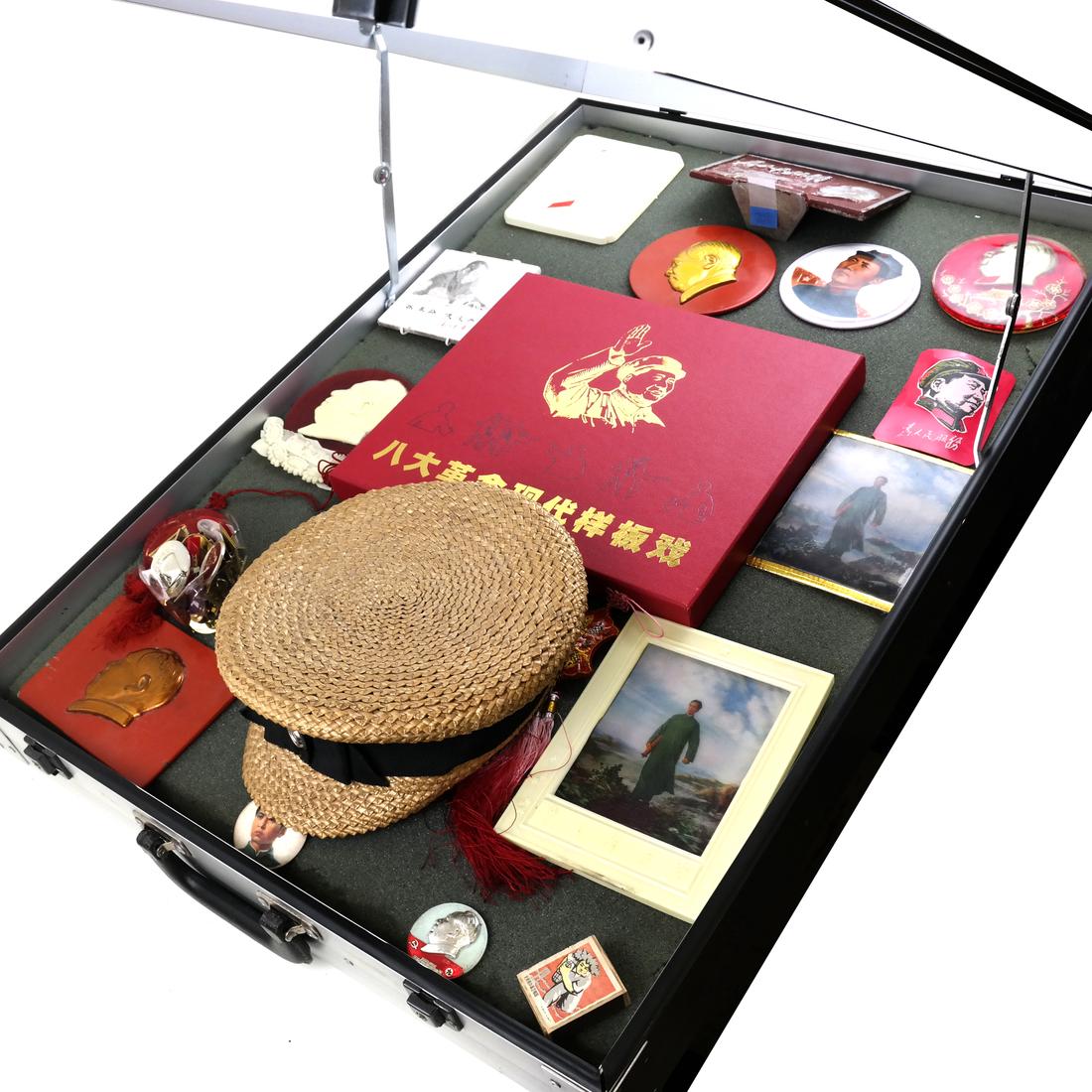 Large Lot of Mao Zedong Cultural Revolution Memorabilia (1 of 10)