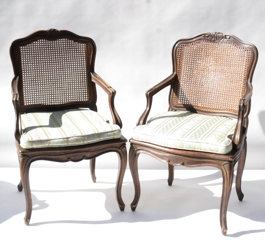 Pair of Vintage Louis XV-Style Armchairs. (1 of 7)