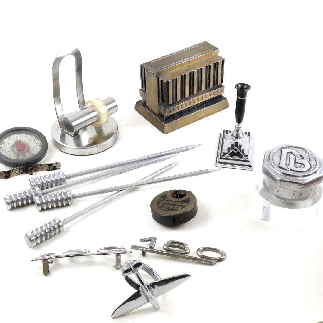 Group of Miscellaneous Decorations (1 of 6)