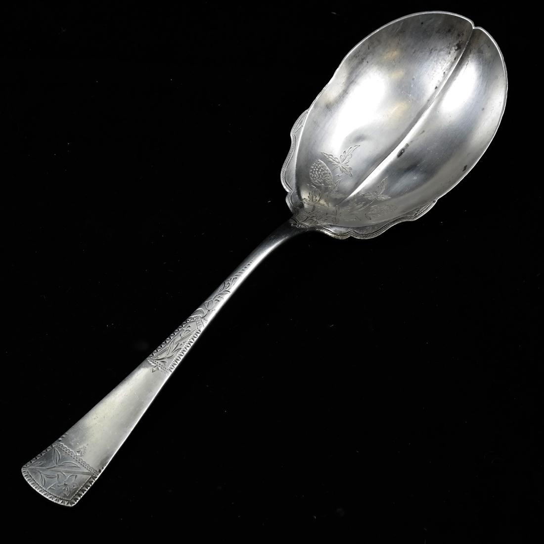 F.A. Durgin, St. Louis. Sterling Serving Spoon. 3.3 ozt (1 of 7)