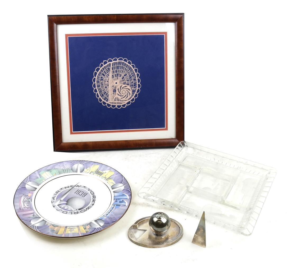 Four World's Fair Collectible Objects (1 of 8)