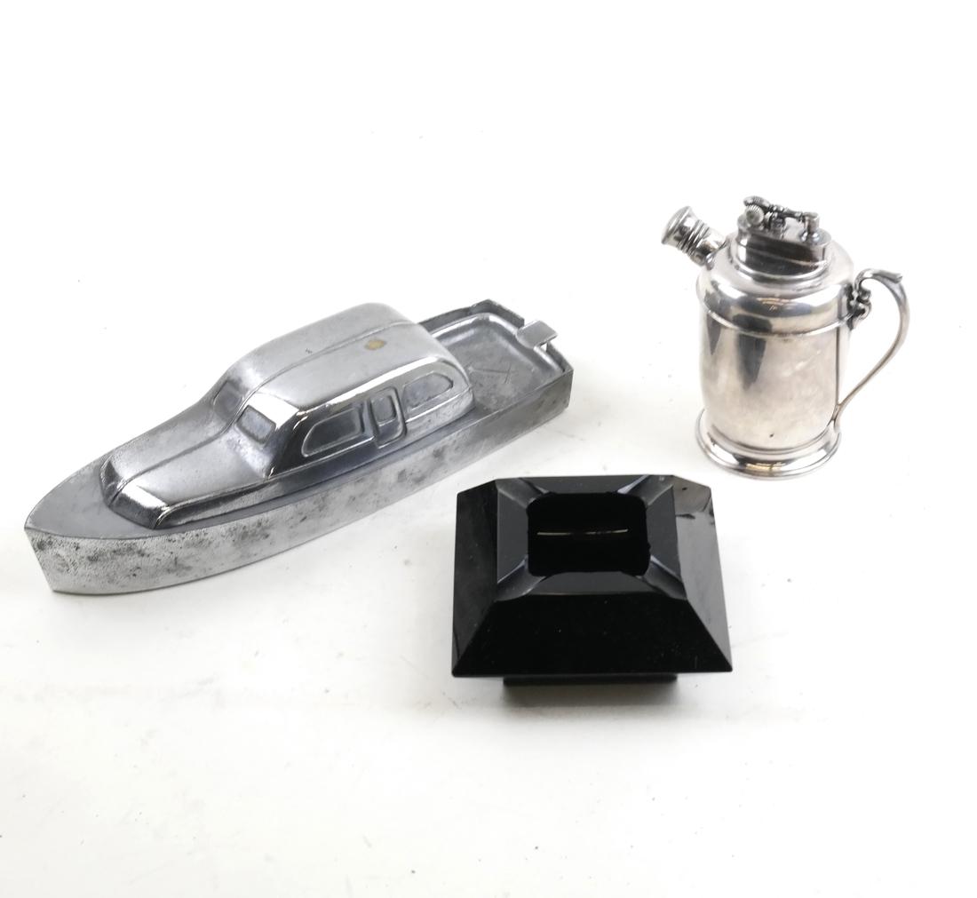 Three 1940s Smoking Articles (1 of 10)