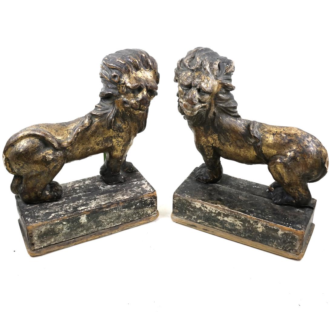 Pair of 17th-18th Century Gilt Wood Lions (1 of 5)