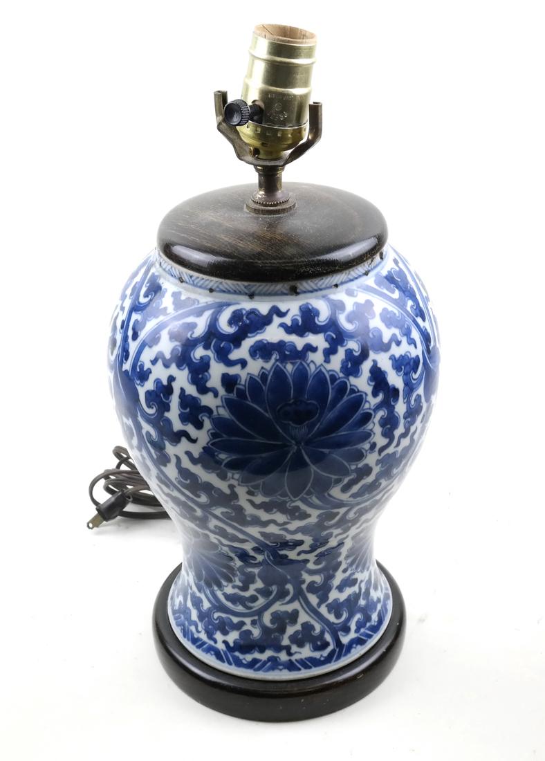 Blue and White Delft-Style Lamp (1 of 5)