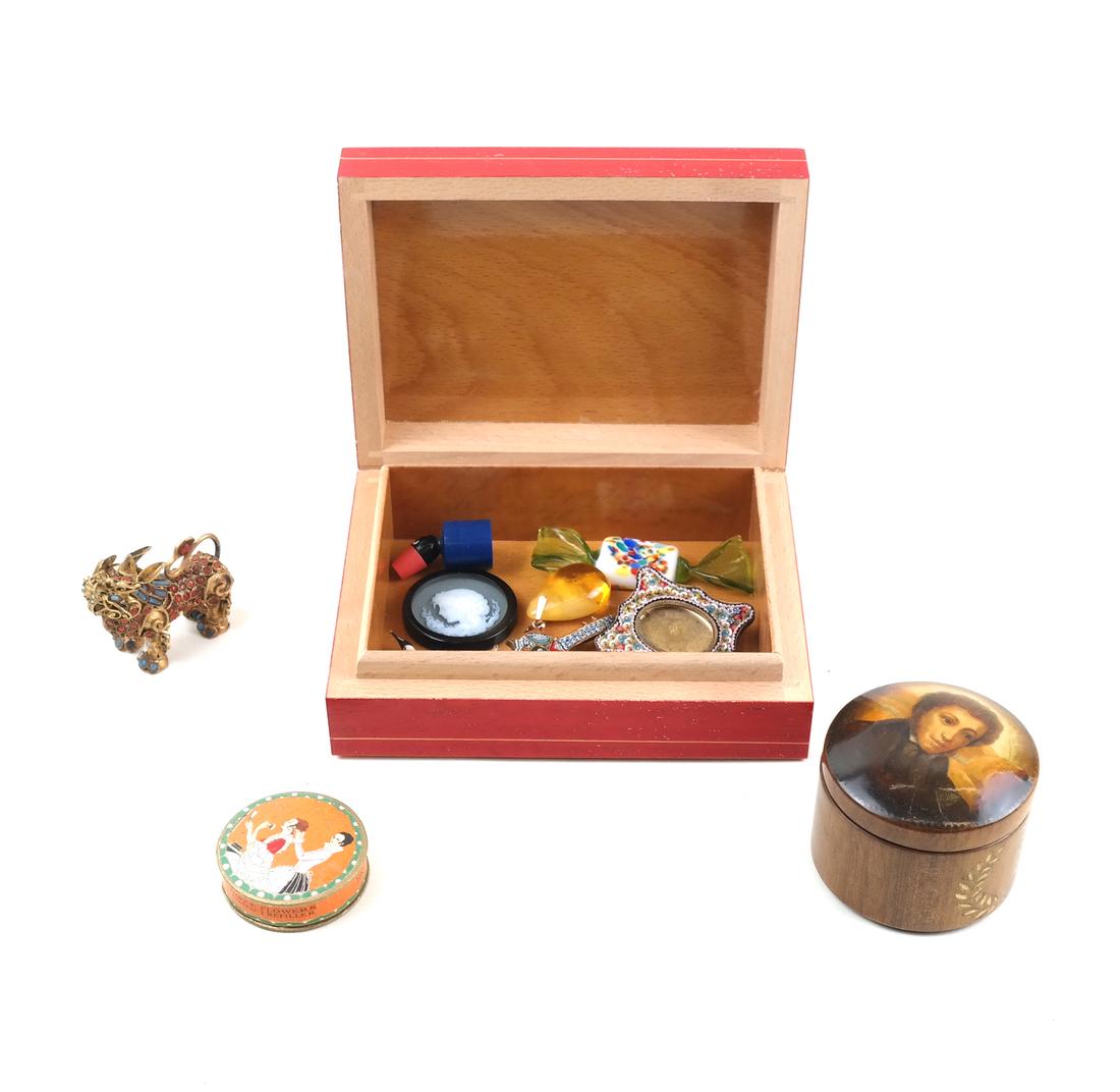 Group Lot: Lacquer Box, Pin, more (1 of 6)