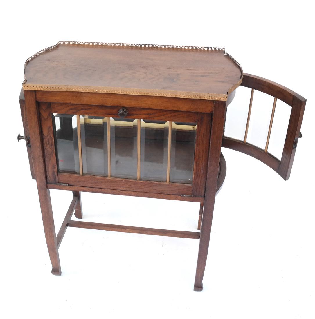 English Oak Display Curio Stand (1 of 4)