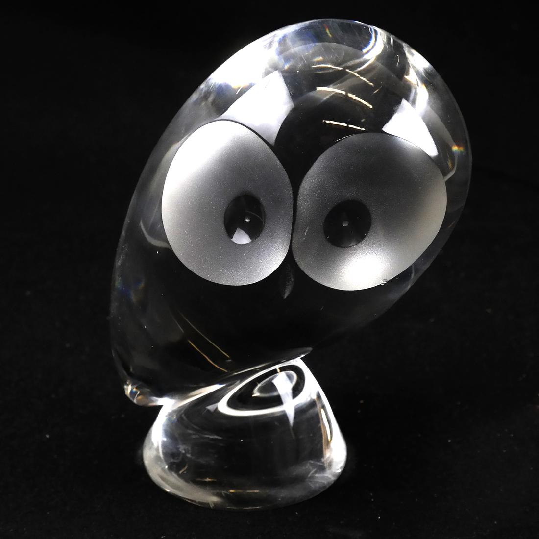 Steuben Sculpture of an Owl (1 of 4)