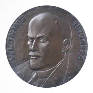 SOVIET UNION. V.I. LENIN MEMORIAL MEDAL, 1970.: Bust ¾ l. Rev Six volumes of Lenin’s writing in varied languages. By Andre Bloc. Struck by Paris Mint. .925 silver, 67.8mm, 167 g, subtly toned. Provenance: From an important Greenwich,