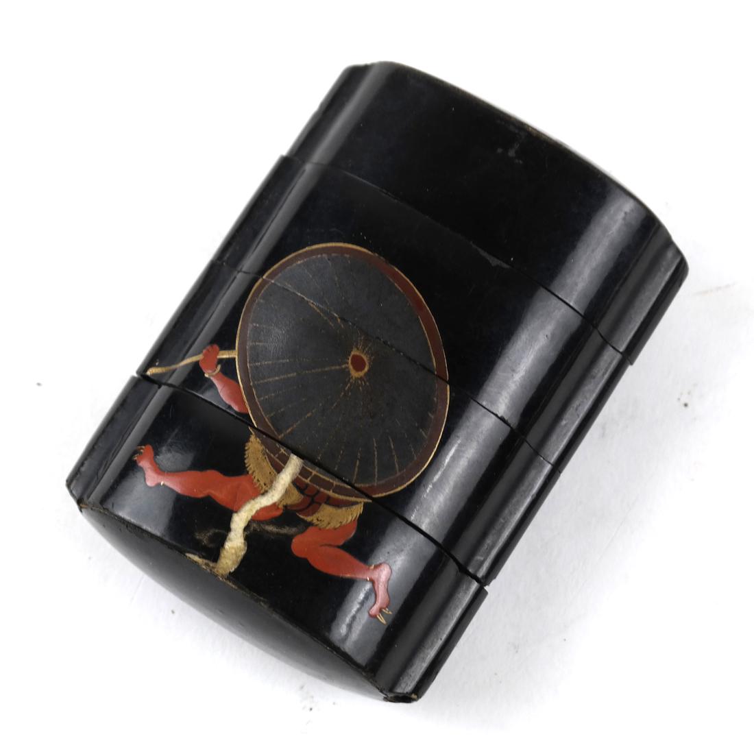 Four-Section Decorated Inro Compact (1 of 3)