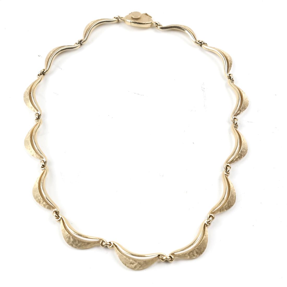 14k Yellow Gold Bow Leaf Design Necklace (1 of 4)