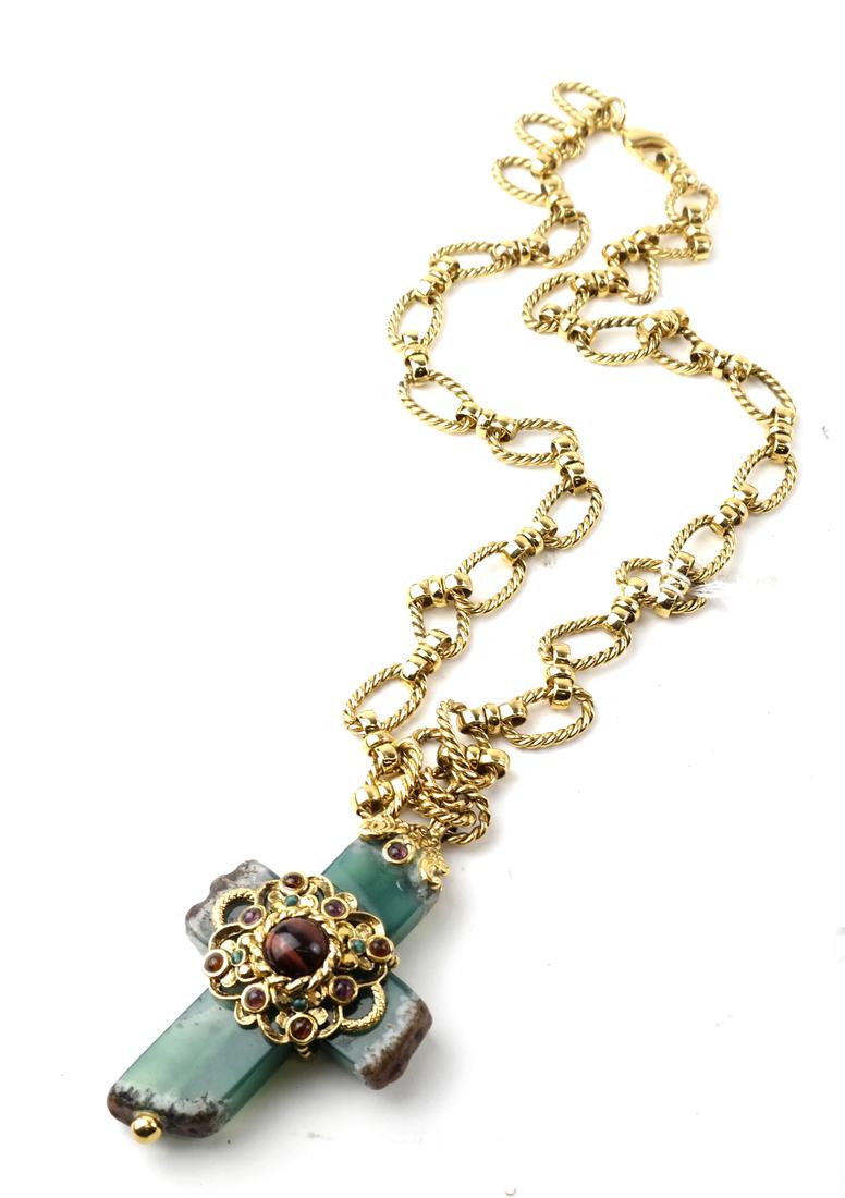 Stone Cross and Chain by Barrera (1 of 4)