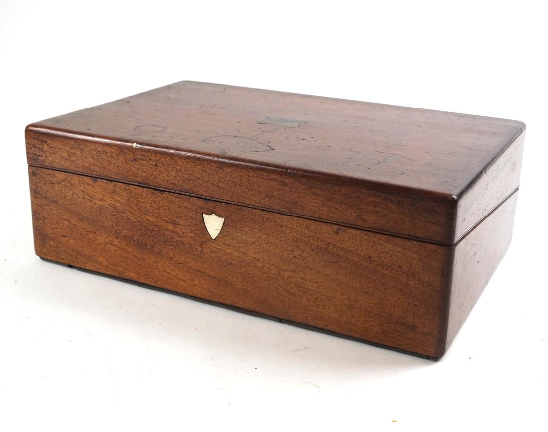 Continental Walnut Lap Desk (1 of 9)