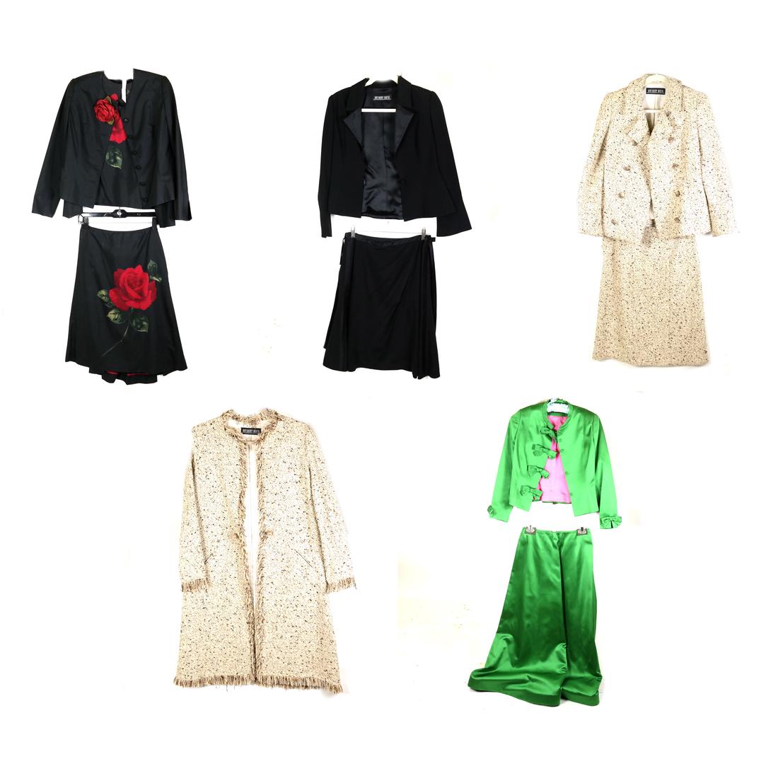 Four Anthony Muto Ladies Outfits (1 of 9)