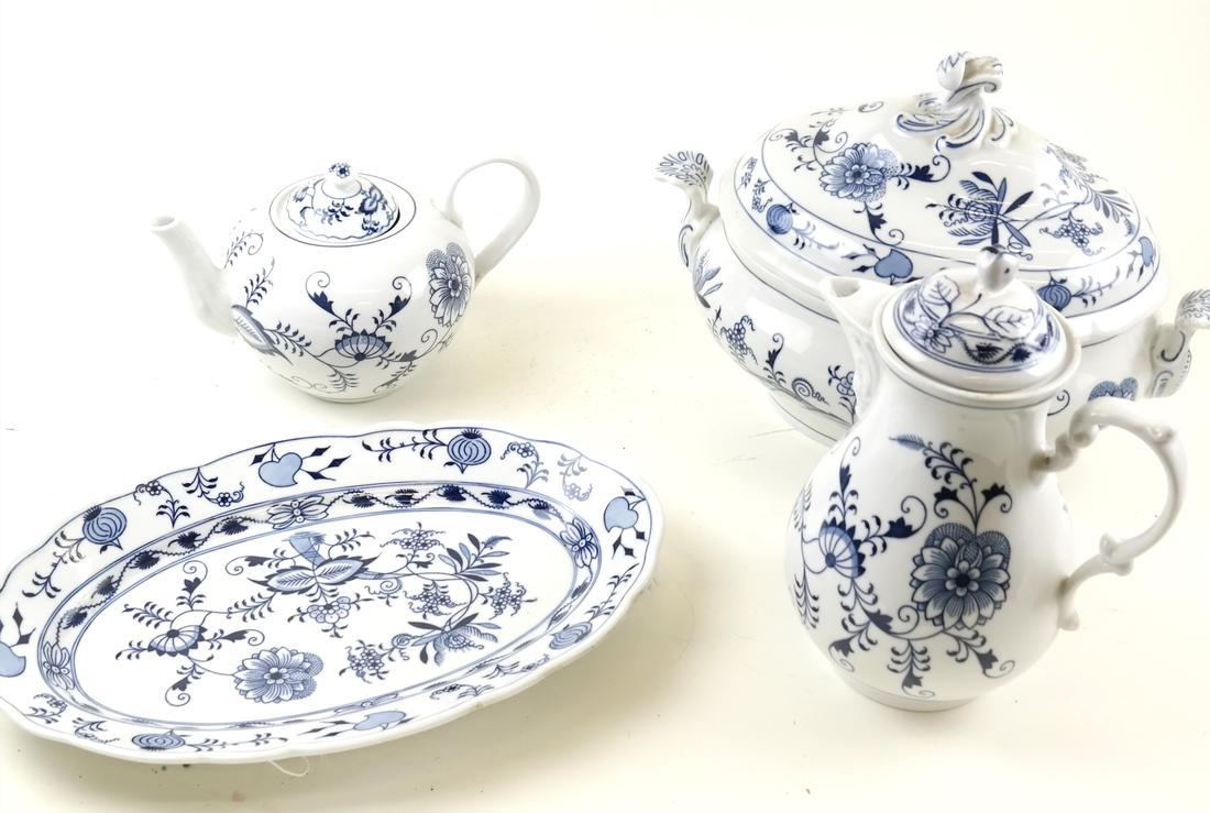 Four Pieces of Blue and White Dinnerware (1 of 5)