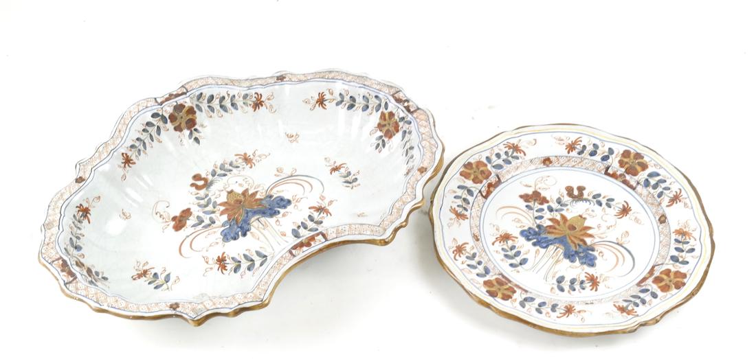 Two Majolica Pieces, a Dish and Serving Bowl (1 of 6)