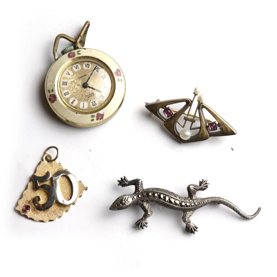 4 Items: Pin, Brooch, Watch, Lizard (1 of 8)