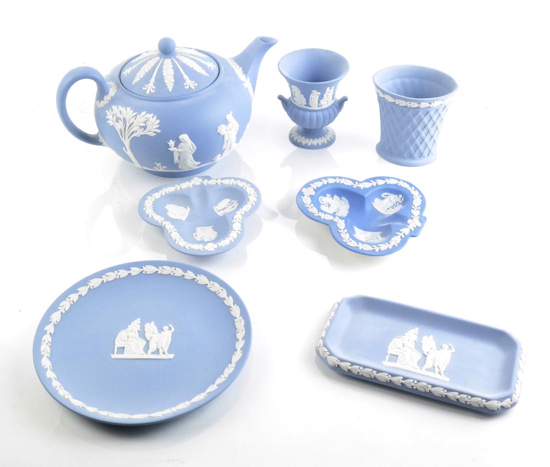 Wedgwood Pottery: 7 Articles (1 of 8)