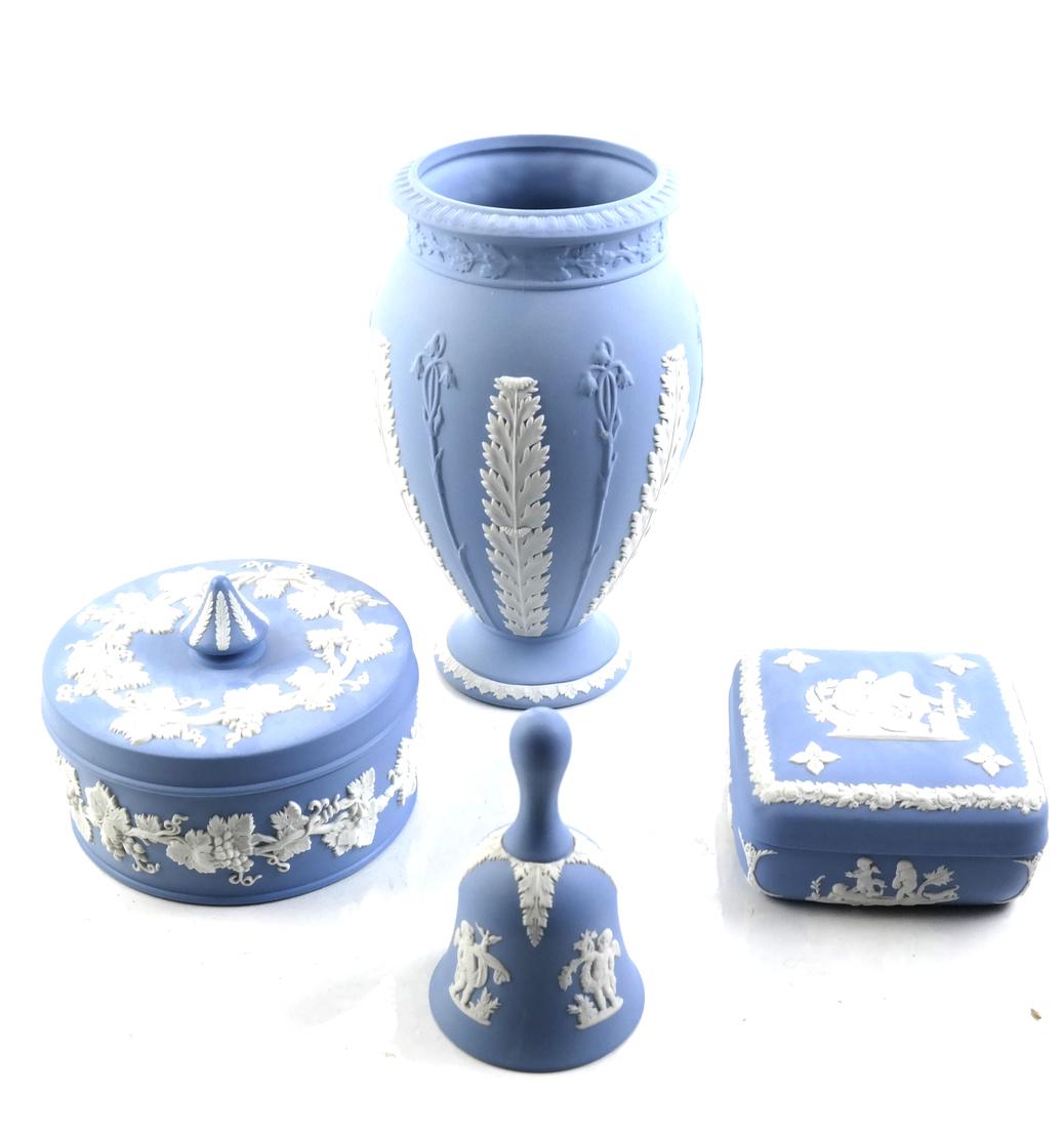 Wedgwood Pottery: 4 Articles (1 of 7)