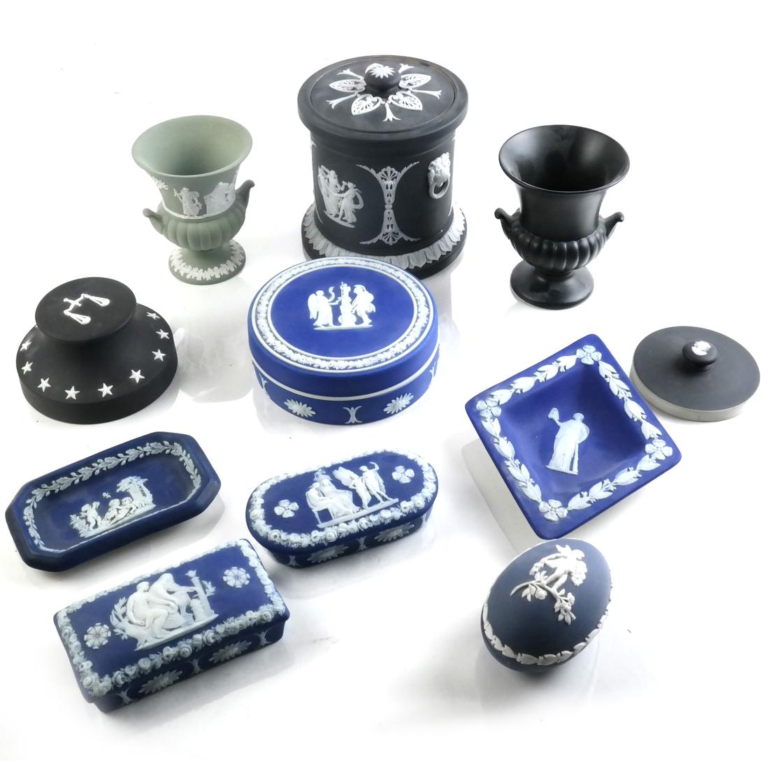 Wedgwood Pottery: 11 Articles (1 of 10)