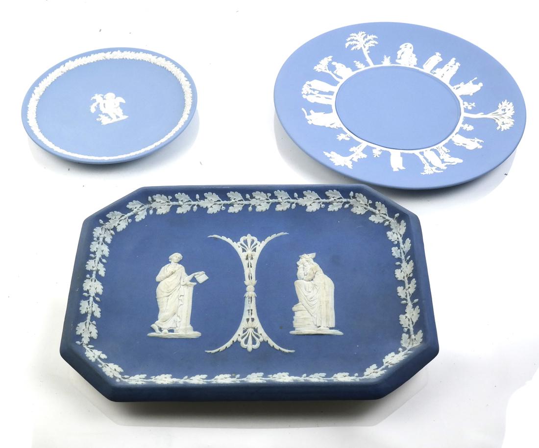 Wedgwood Pottery Octagonal Tray & Two Dishes (1 of 7)