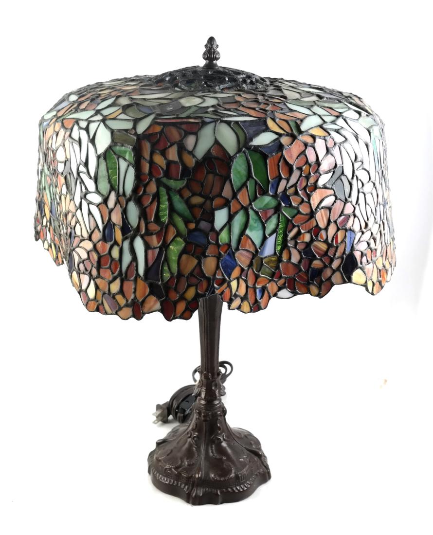 Reproduction Leaf Design Table Lamp (1 of 7)