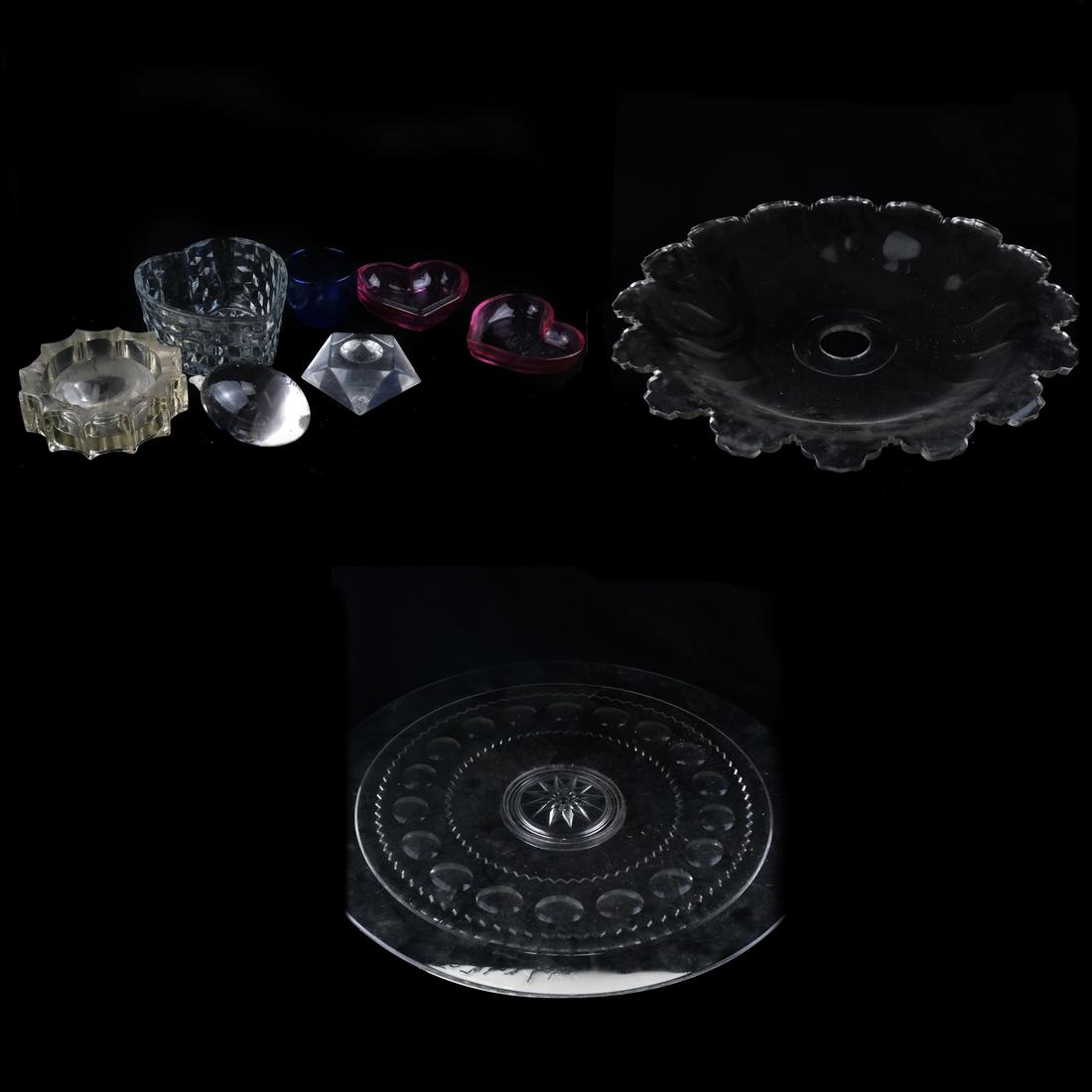 Group of 10 Glass and Lucite Items (1 of 4)