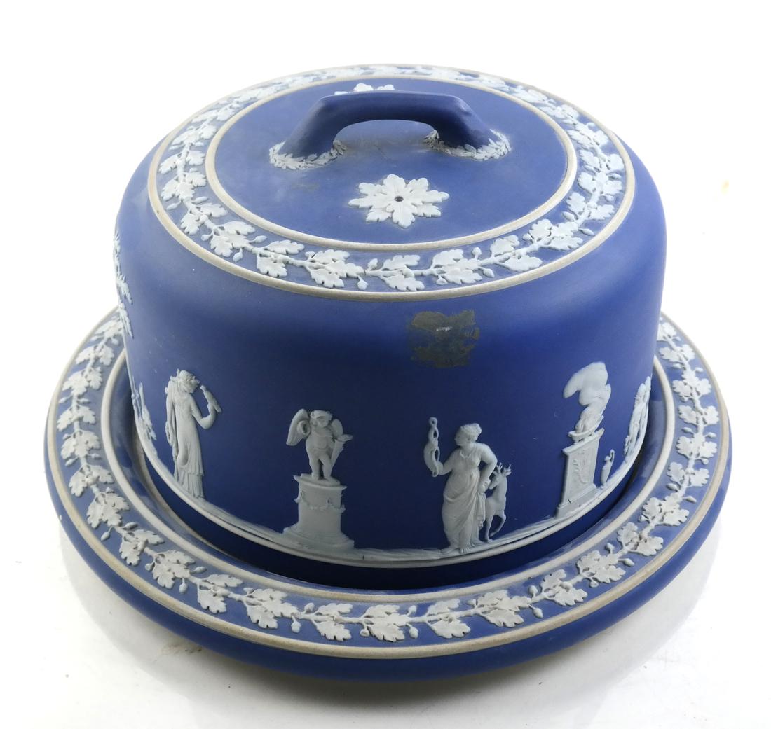 Wedgwood Pottery: Covered Cheese Dish (1 of 5)