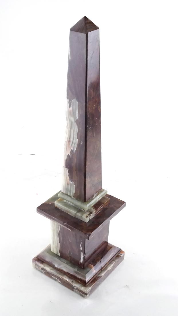 Single Onyx Obelisk (1 of 6)