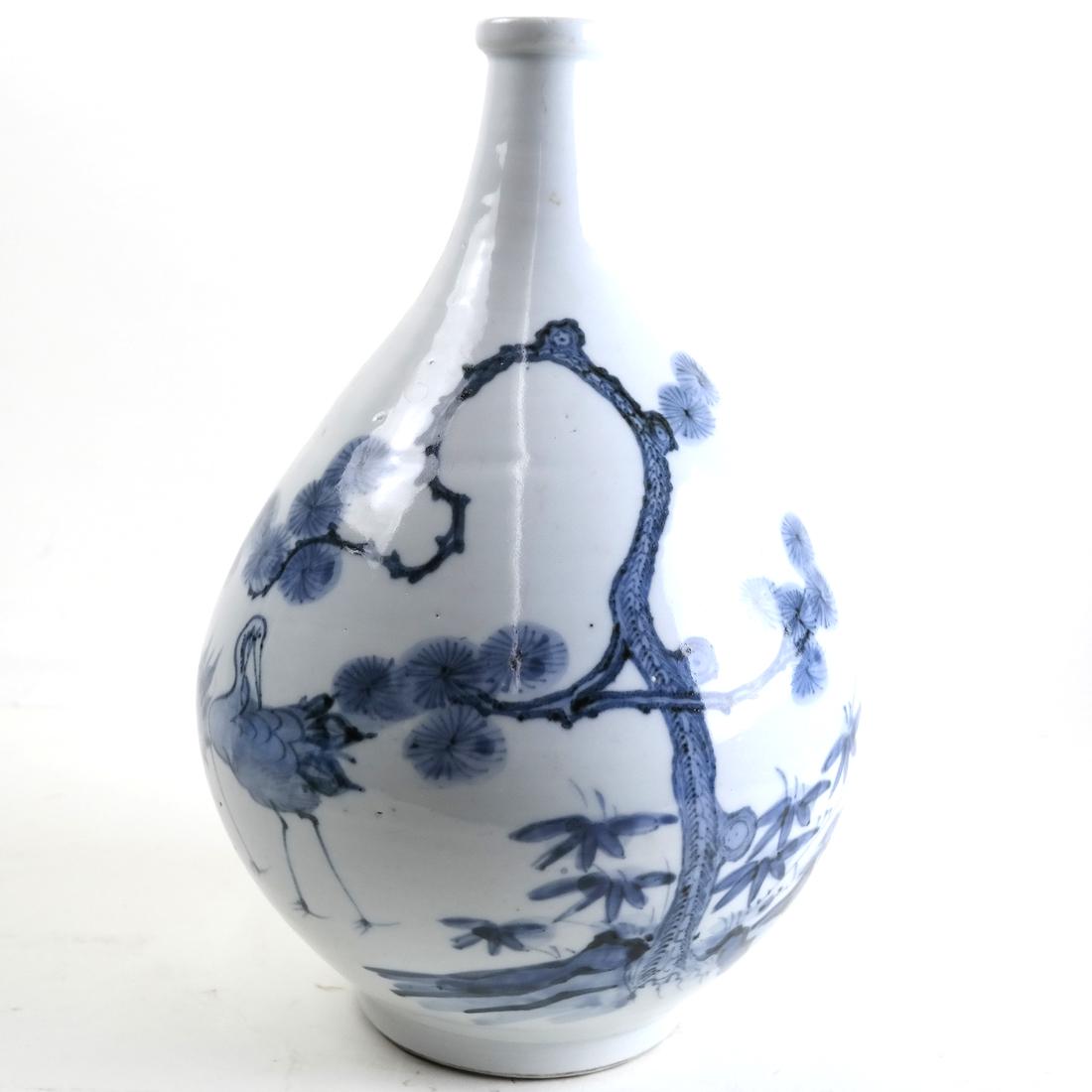 Chinese Antique Decorated Vase (1 of 6)