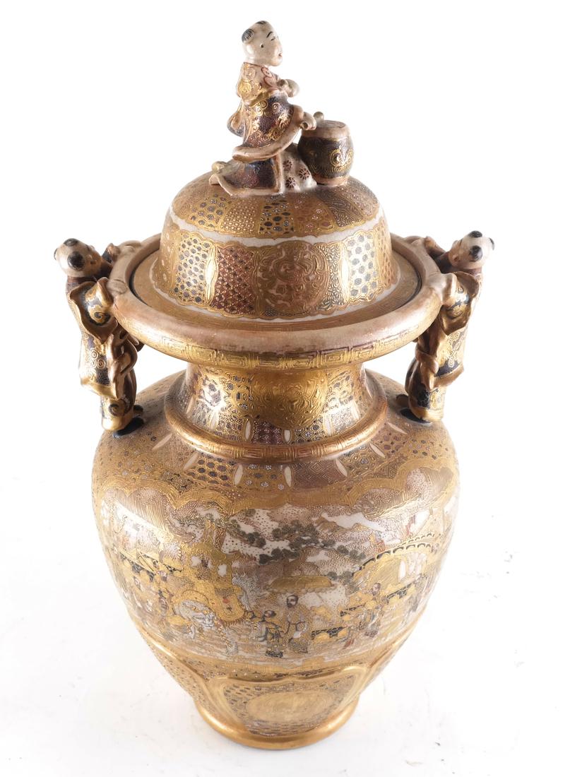Japanese Satsuma Covered Urn (1 of 9)