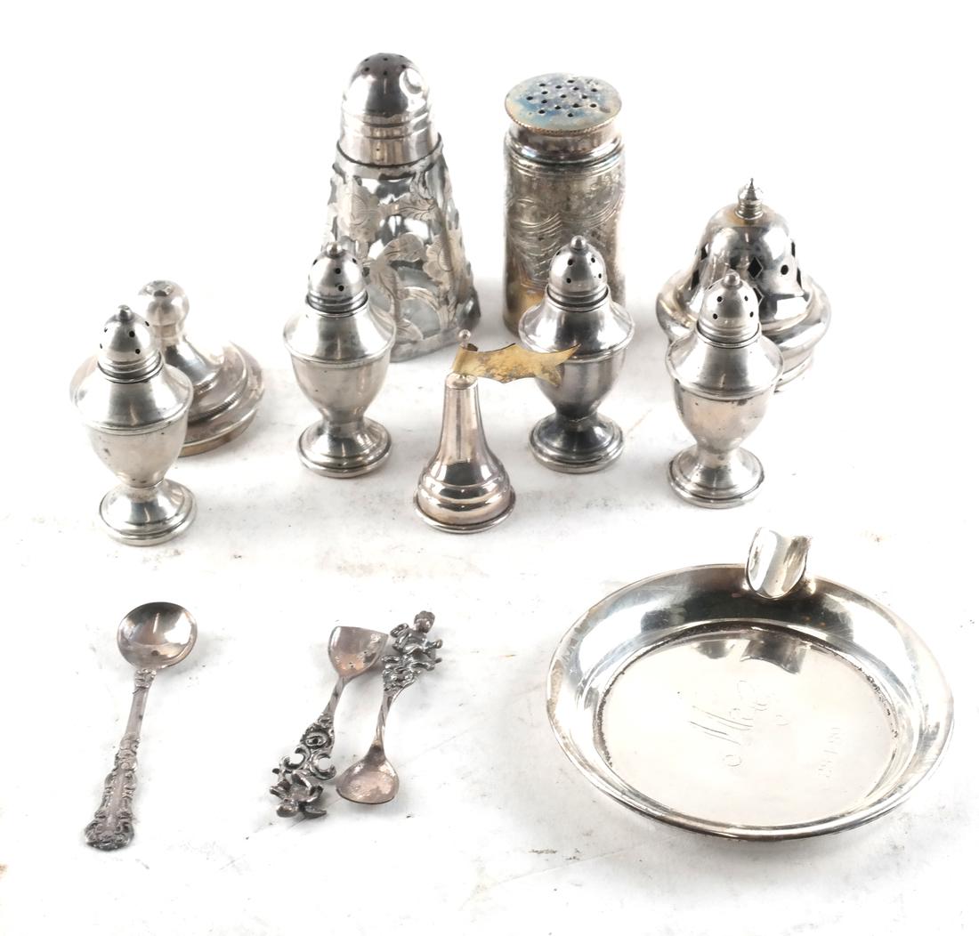 (13) Sterling Silver Table Articles (1 of 5)