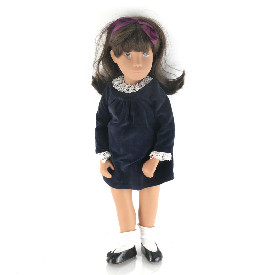Doll, "Sasha" Limited Edition. 180-England (1 of 4)
