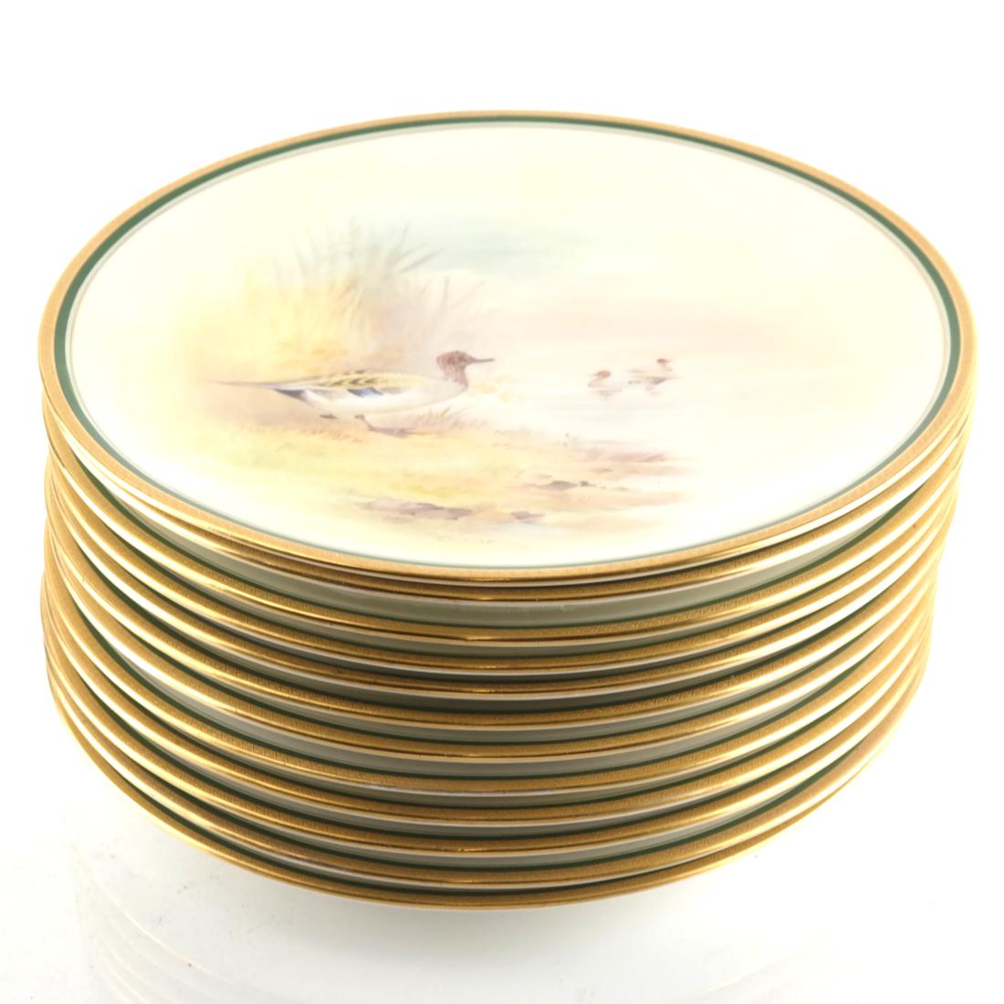 12 Royal Doulton Game Cabinet Plates (1 of 6)