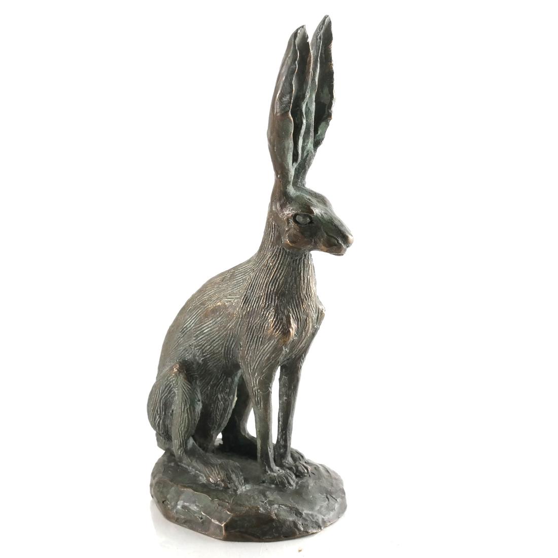 Ann McCoy, Standing Hare Sculpture (1 of 5)