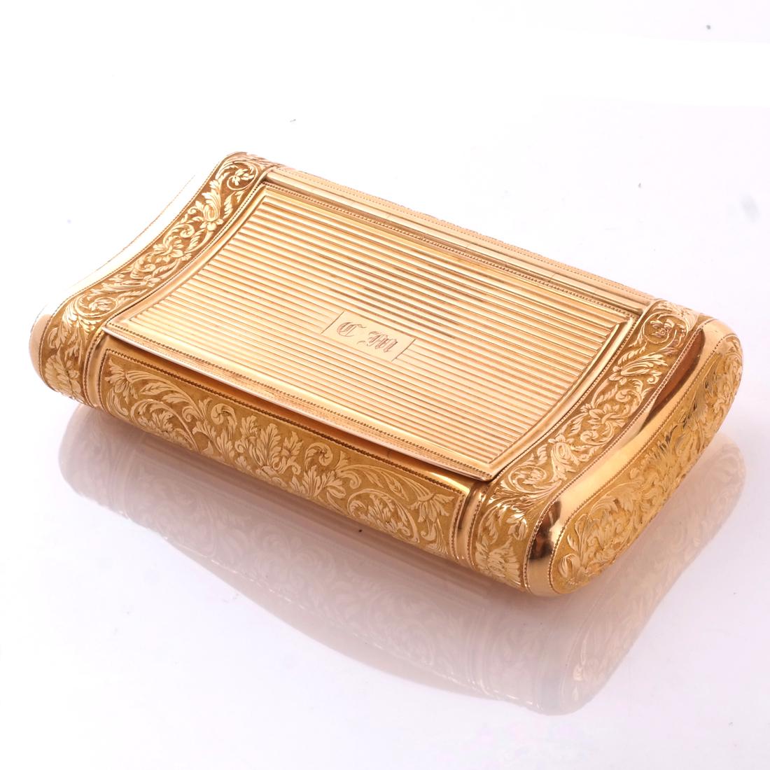 French 18k Gold Snuff Box (1 of 5)