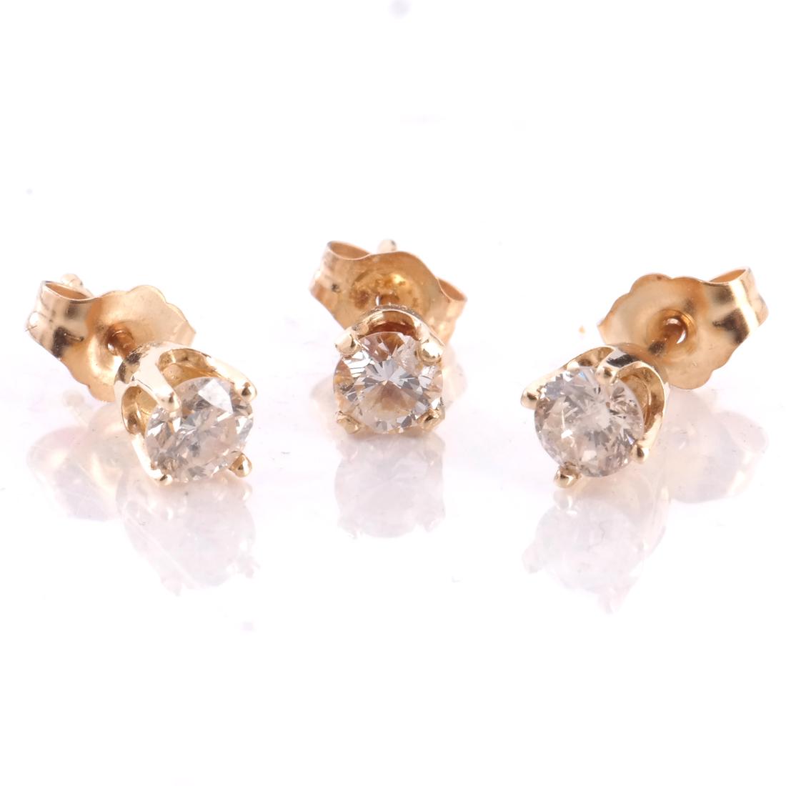 14k Gold Diamonds Earring Studs (1 of 3)