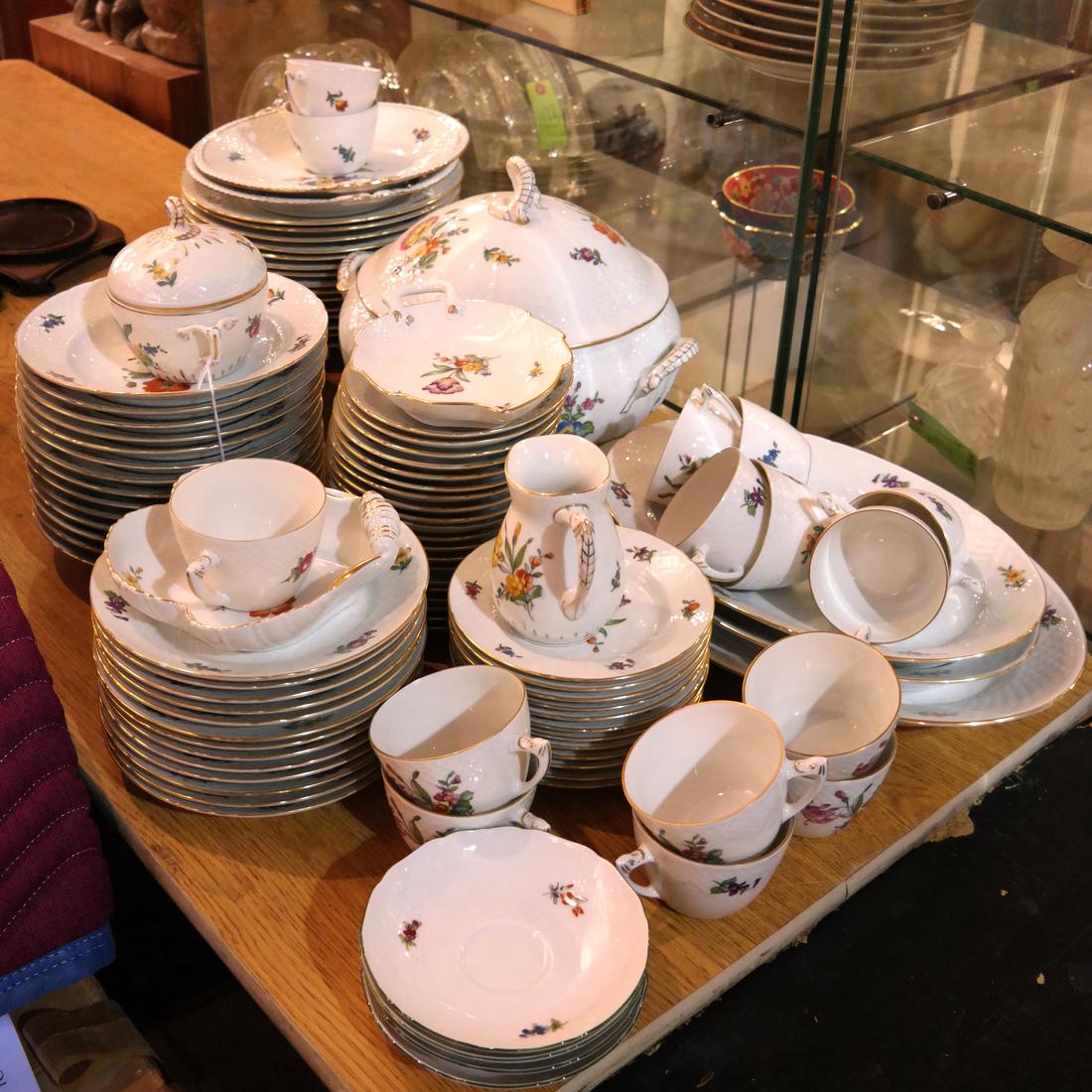 Copenhagen Porcelain Dinnerware (1 of 3)
