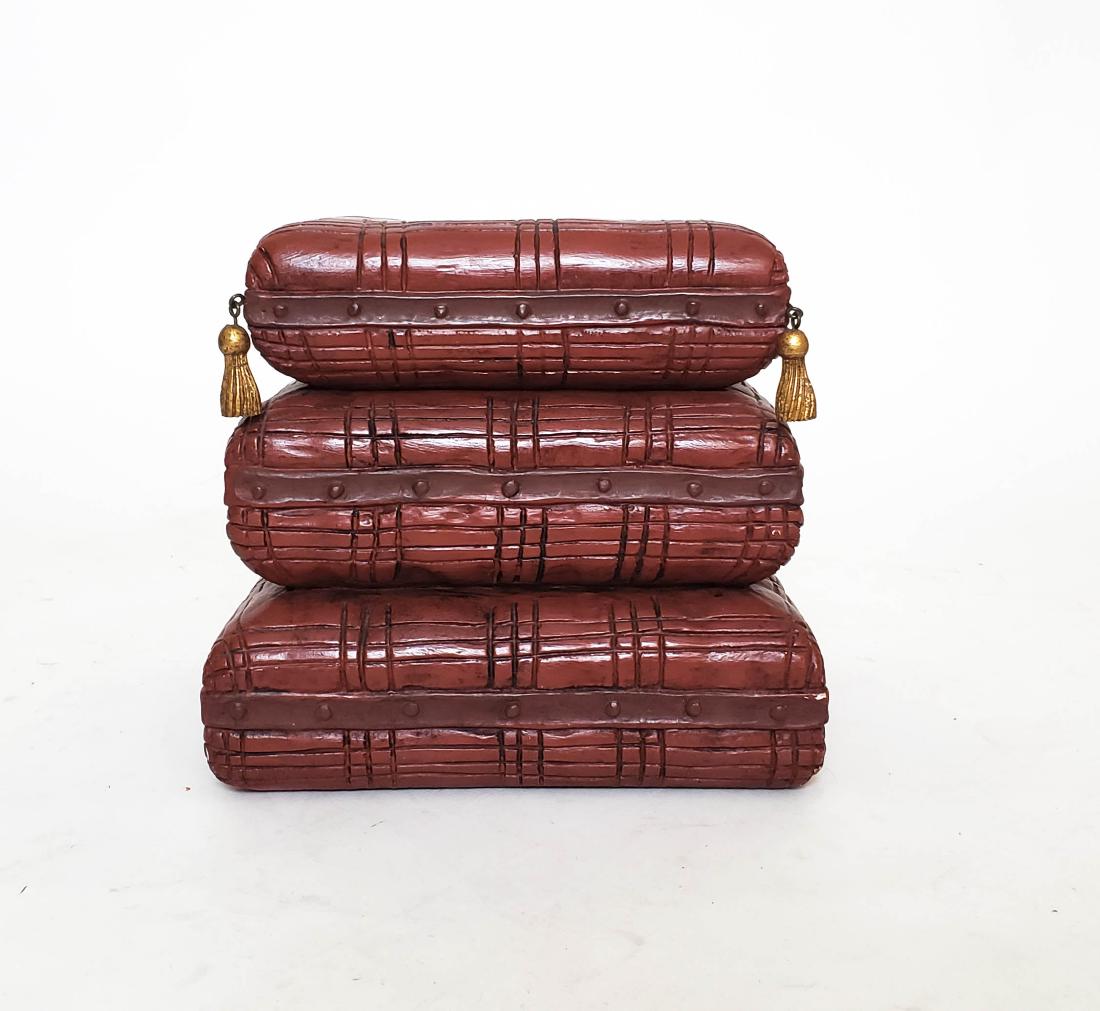 Composite Pillow-Form Sculpture (1 of 5)