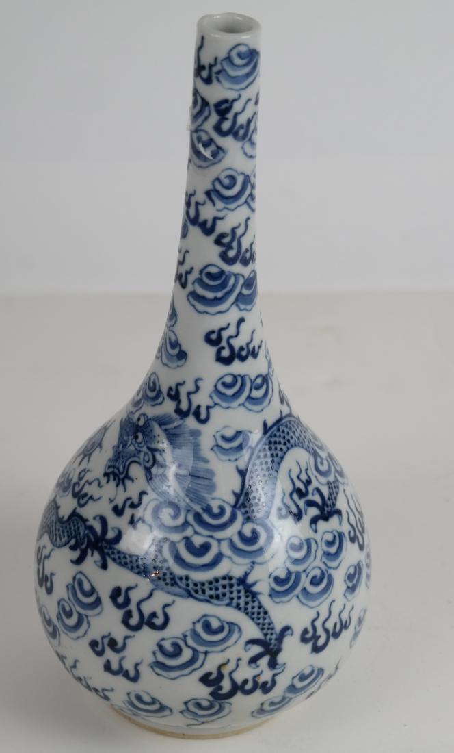 Chinese Flow Blue Dragon Vase (1 of 7)