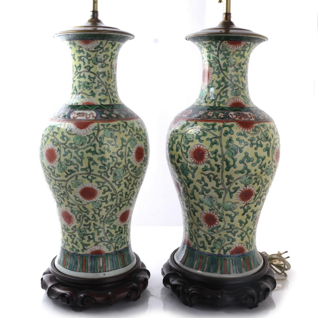 Chinese Porcelain Pair of Table Lamps (1 of 5)