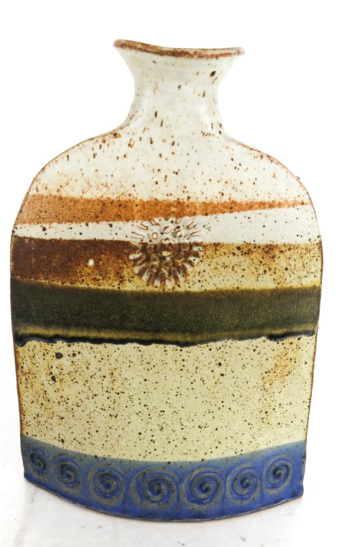 Anne WOLFF: Stoneware Pottery Vase (1 of 5)
