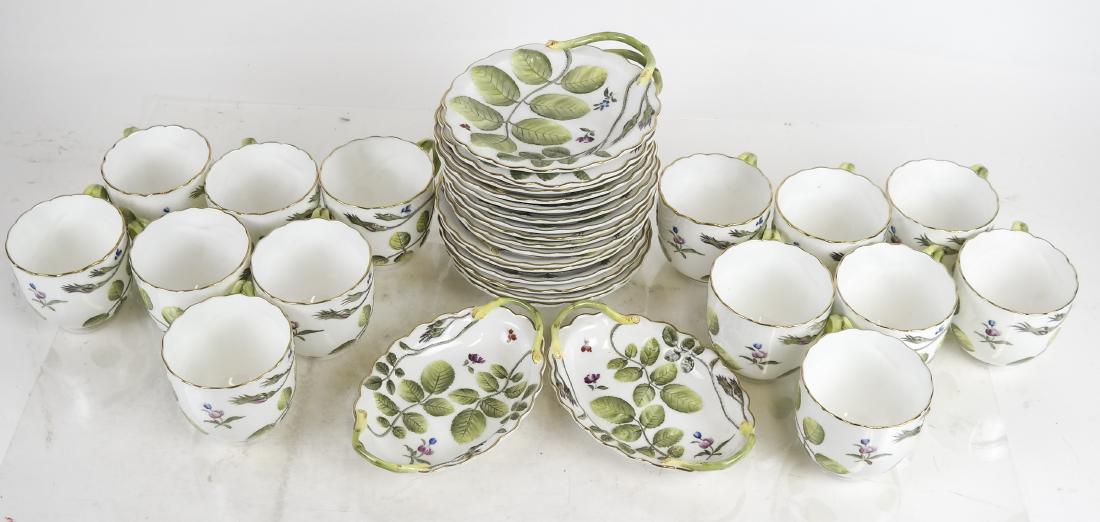 Royal Worcester "The Blind Earl" Dessert Ware (1 of 8)