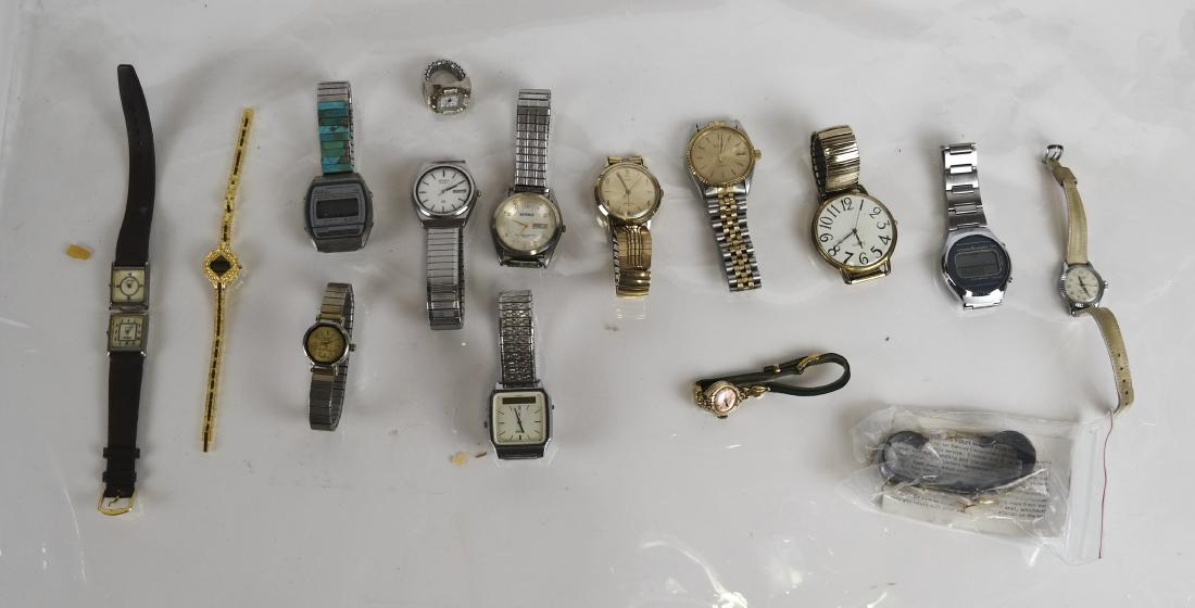 Group of Ladies & Mens Old Watches: Group of ladies and mens old watches.