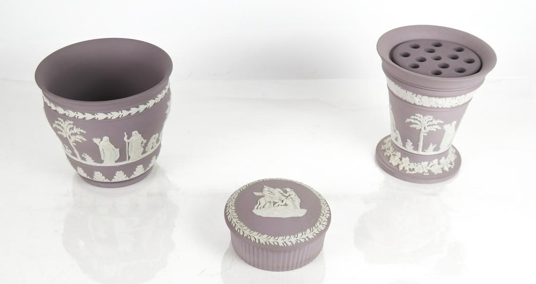 Three Wedgwood Jasperware Rose Porcelain Items (1 of 11)
