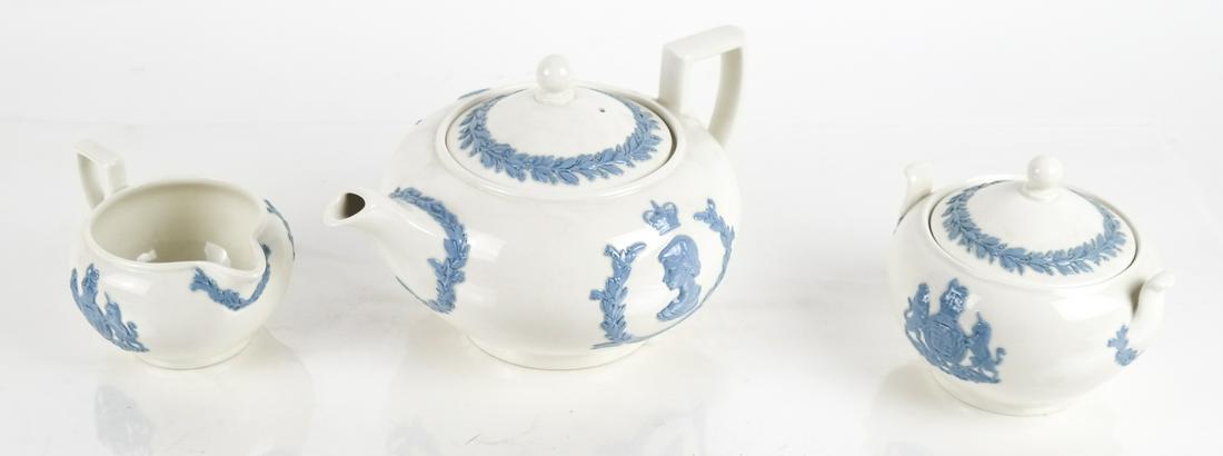 Wedgwood Queensware English Tea Set, Three Pieces (1 of 10)