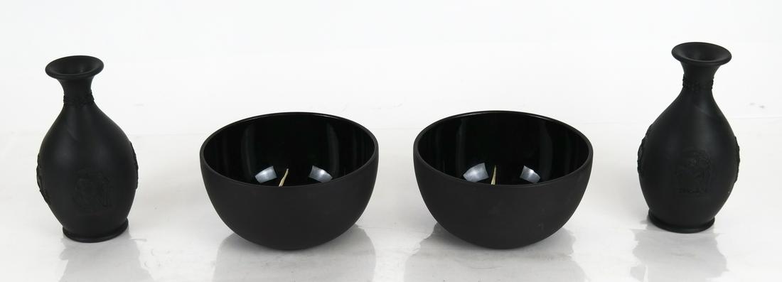 Four Wedgwood Jasperware Porcelain Vessels (1 of 6)