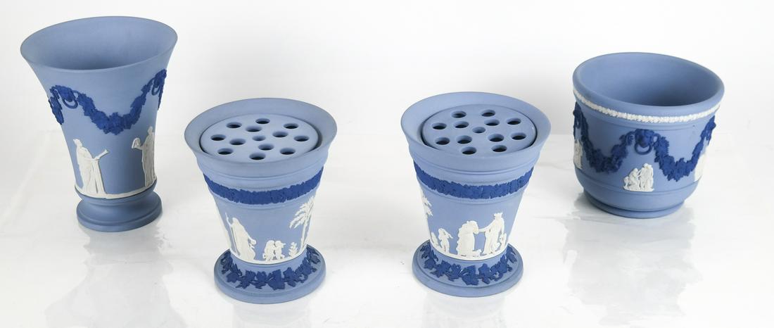 Four Wedgwood Jasperware Porcelain Items (1 of 11)