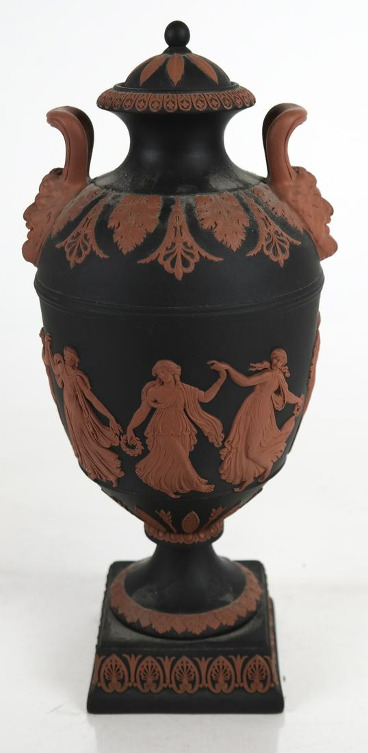 Wedgwood Jasperware Urn (1 of 6)
