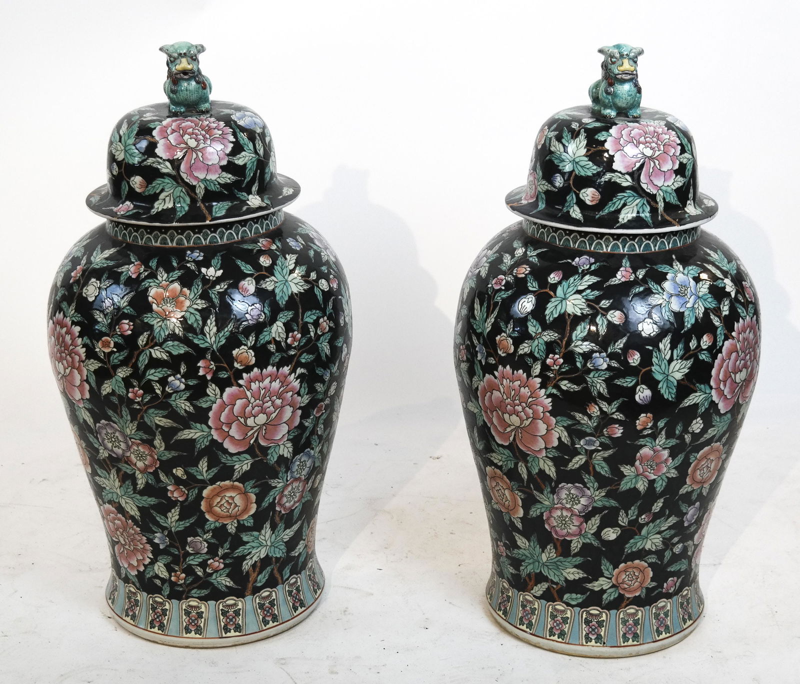 Pair of Chinese Porcelain Palace Ginger Jars (1 of 13)